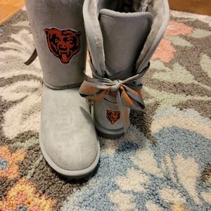 Womens Chicago Bears sequin logo boots like new 10